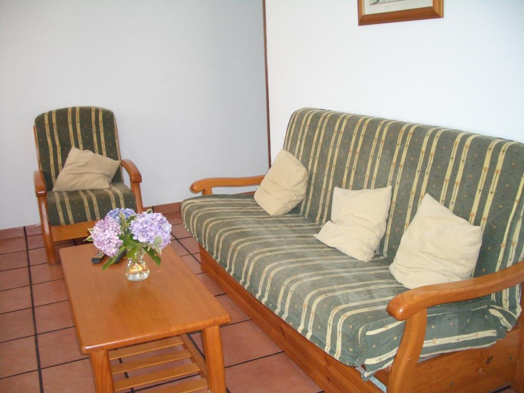 Apartments Aurora La Robellada de Onis Pokoj fotografie